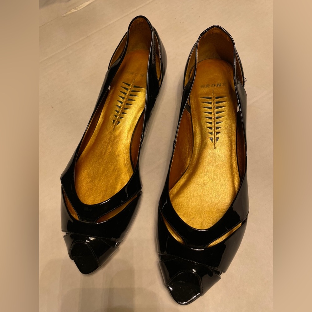 Black Patent Leather flats open toe